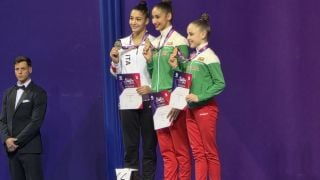 Злато за България на бухалки от Световната купа в София