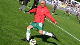Стоичков, Сираков и Стойчо Младенов отново в игра