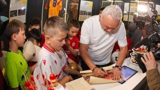 Етрополе става столица на футбола заради Стоичков