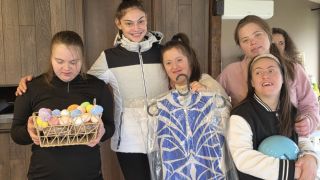Бивша националка с жест към таланти със Синдром на Даун