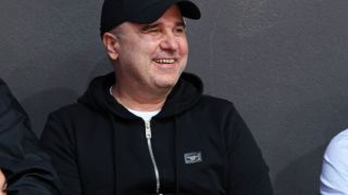 Цветомир Найденов за Нотариуса: Само слугинаж 