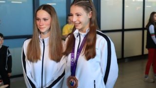 Бронзовата медалистка от Световното се завърна у нас