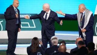 Гръмна световен скандал пред очите на Гонзо и Стоичков