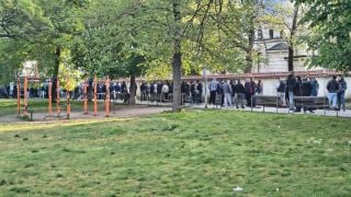Опашка на "Герена" от ранни зори