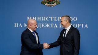 Димитър Илиев предаде щафетата на новия министър