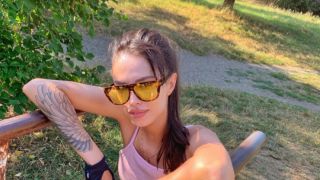 Наше златно момиче избухна: Всички са н*ркомани и пр*ститутки!