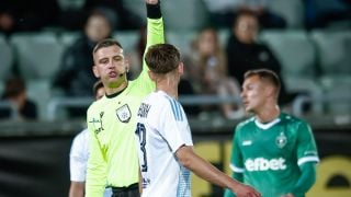 Халф на Левски аут за вечното дерби