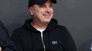 Найденов с нова атака: Всяка тайландка би му завидяла в слугинажа