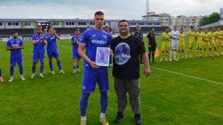 Играч на Левски избран за №1 в Етър