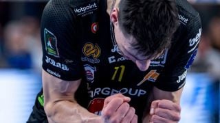 Алекс Николов на финал на Шампионската лига на Азия