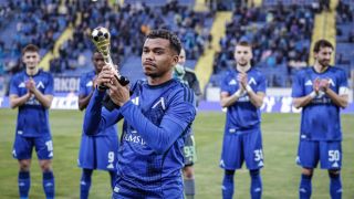 Предложиха трима от Левски в Англия