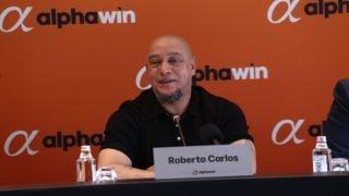 Потвърдено: Левски преговаря с Роберто Карлос