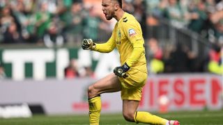 Финалист в Лига Европа се подсили с вратар