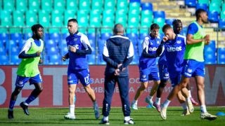 Изпаднал от елита се раздели с халф