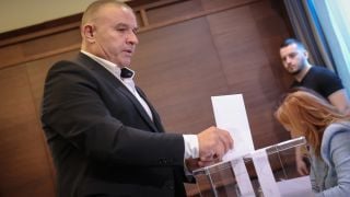 Пълен абсурд в щангите: Стефан Ботев регистрира нова федерация