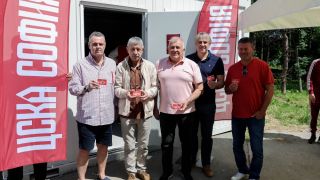Славни герои на ЦСКА се сдобиха с важната карта