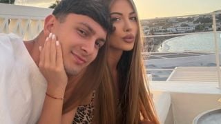 Балов замени Биляниш с ослепителна красавица, пусна романтични кадри