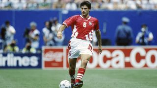 Левски и БФС честитиха юбилея на герой от САЩ'94
