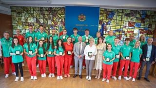 Министър Керязов награди наши борци