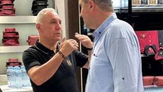 Стоичков играе последен мач за България, Гочо Василев става на 81