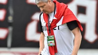 Две неприятни новини за Любо Пенев, преди да поеме Локо Сф
