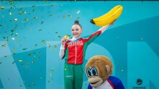 Стилияна Николова отново над всички