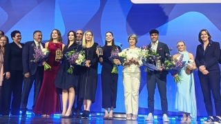 Президентът на МОК награди тенис таланта Иван Иванов