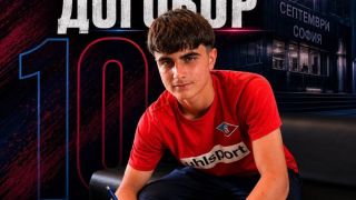 Наш талант вкара 2 гола вчера, а днес получи договор