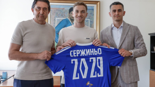 Левски представи официално двама нови