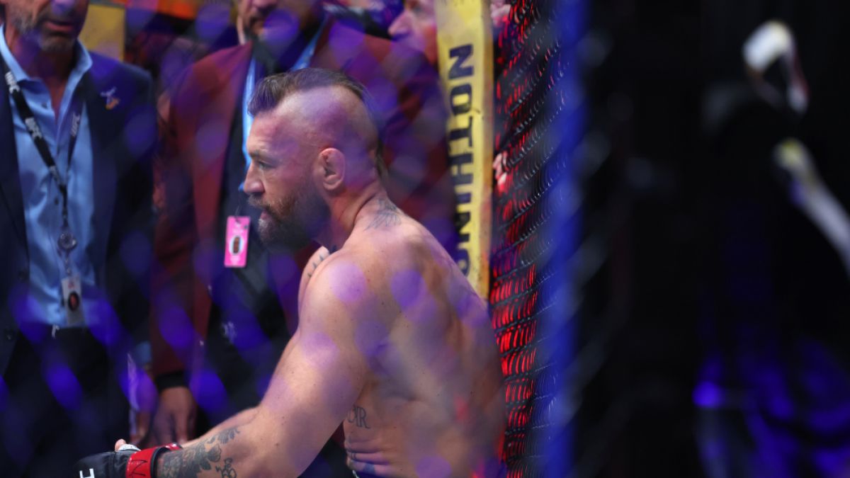 Кошмарно завръщане на Конър Макгрегър в UFC