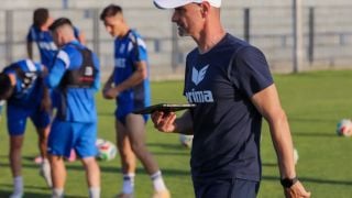 Дунав се разбра с кипърци за крило