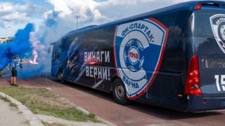 Колата на жената на Илиан Илиев забърсана от новия автобус