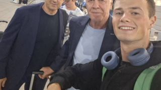 Левски се завърна посред нощ