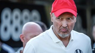Любо Пенев: Няма да има навеждане на главите и клюмване