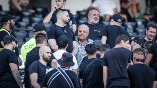 Венци Стефанов слезе при агитката на Славия, отново имаше напрежение