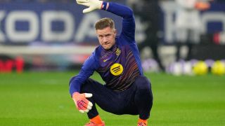 Тер Стеген смени Барса с Аякс