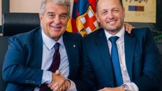 Лапорта представи новия треньор на Барселона