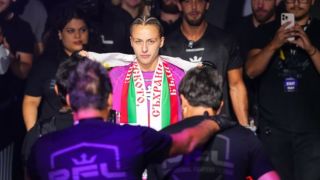 Дакота Дичева счупила и двете си ръце при победата в Ню Йорк
