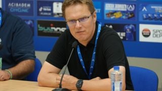 Позлатиха бивш треньор на Лудогорец