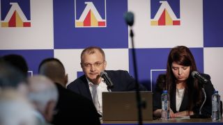 Адвокатът на Левски: В следващите месеци ще спечелим мача с НАП и Общината