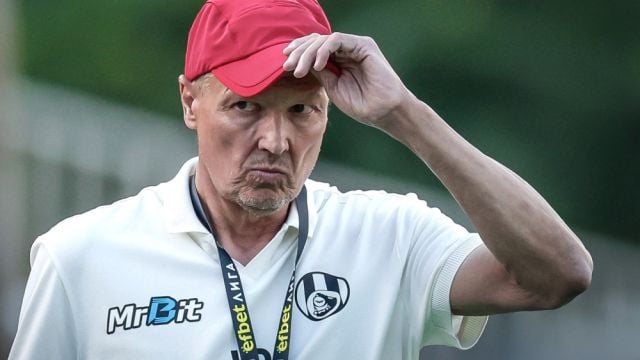 Любо Пенев отпътува с Локо (Сф)