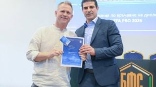 Треньорът на ЦСКА взе УЕФА ПРО лиценз