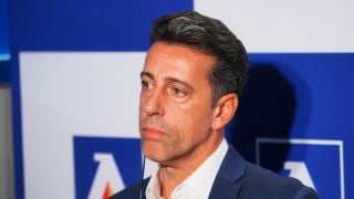 Бразилски гранд извадил оферта за нов шеф в Левски