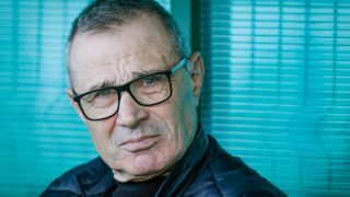 Спас Джевизов става на 71