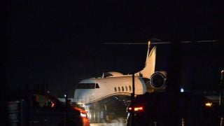 Меси се завърна в Аржентина за последния си мач с националния тим