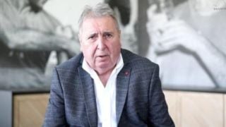 Легенда на Левски става на 77