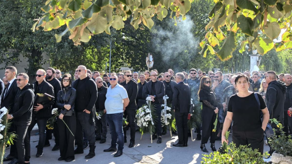 Пловдив почерня на поклонението пред Илиян Филипов Снимки