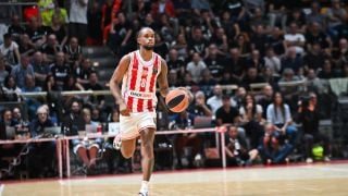 Нов в Олимпиакос засенчи Везенков