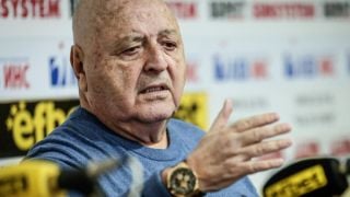 Венци Стефанов изригна пред БЛИЦ: Те не са българи!