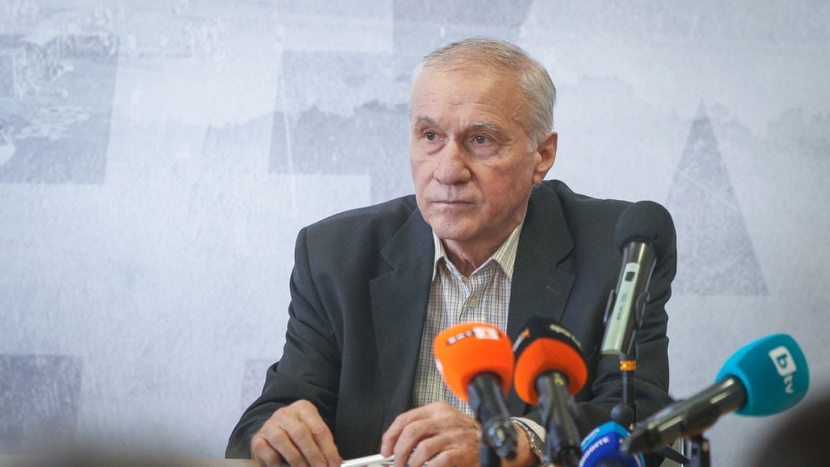 Рекордьорът по мачове за Левски празнува рожден ден